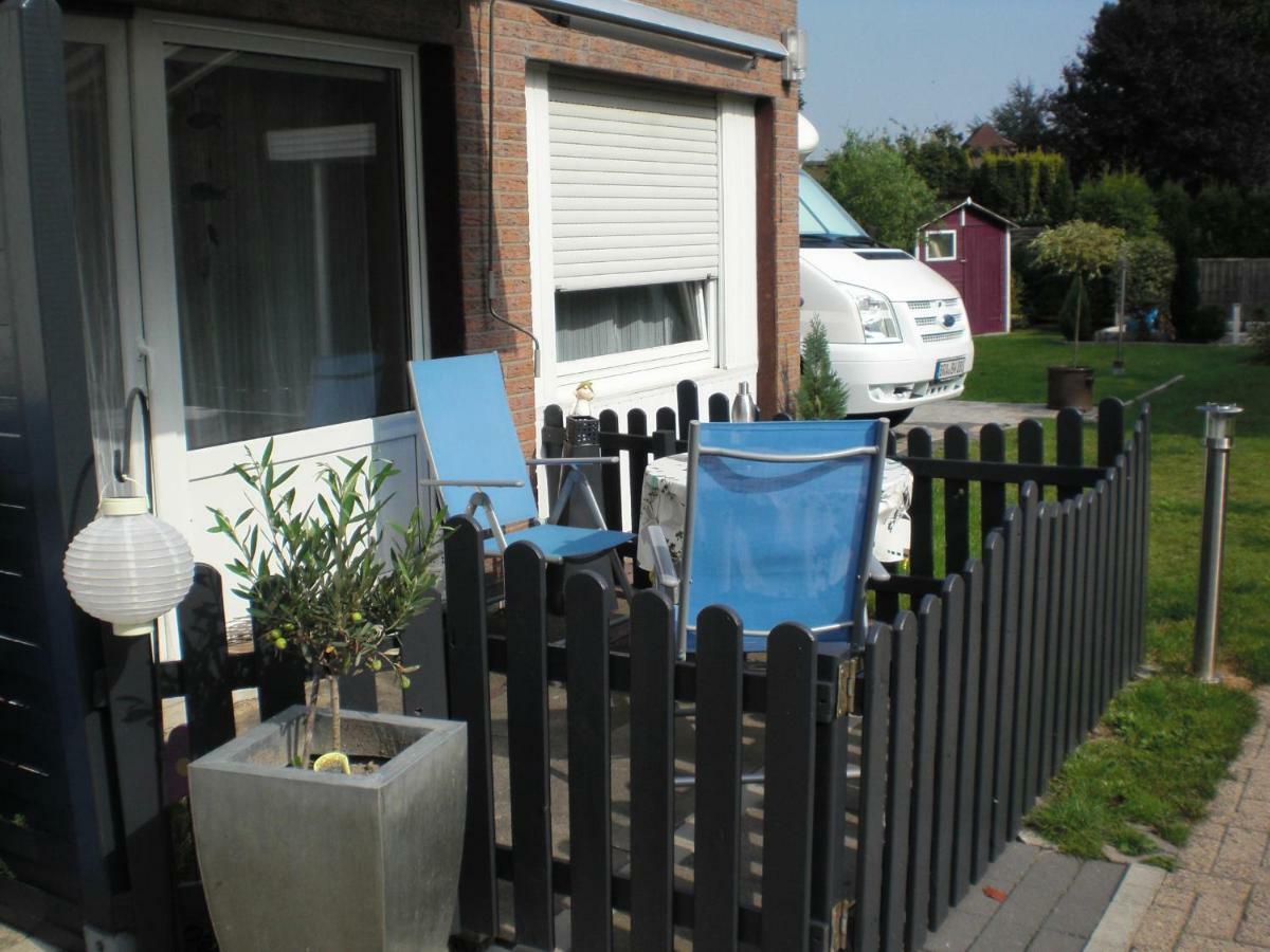 Ferienwohnung Wittje ブットヤーディンゲン エクステリア 写真